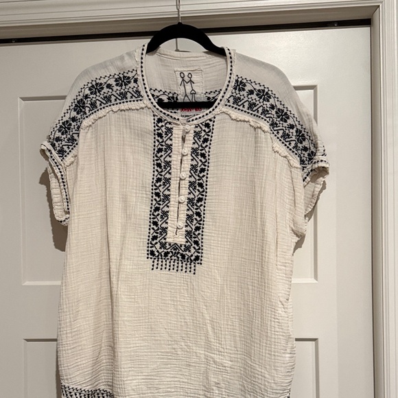 Johnny Was Black and White Embroidered Top - Picture 2 of 5